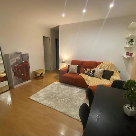 De Frente A 4 Torres, Habitacion Con Bano Hotell Madrid Exteriör bild