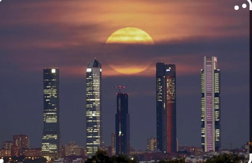 De Frente A 4 Torres, Habitacion Con Bano Hotell Madrid Exteriör bild